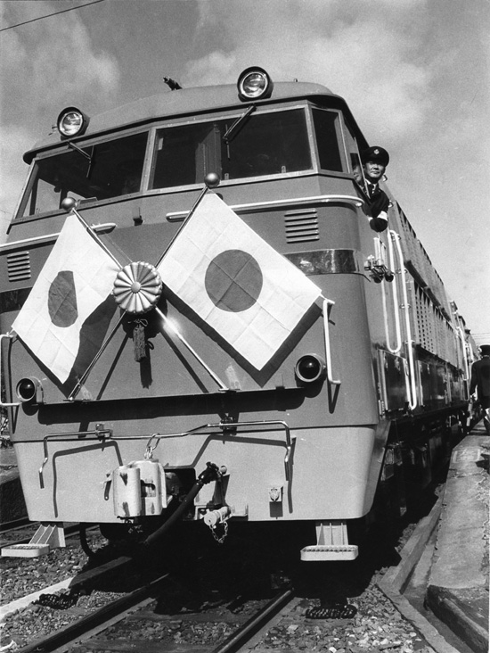 お召し列車DD54上の父